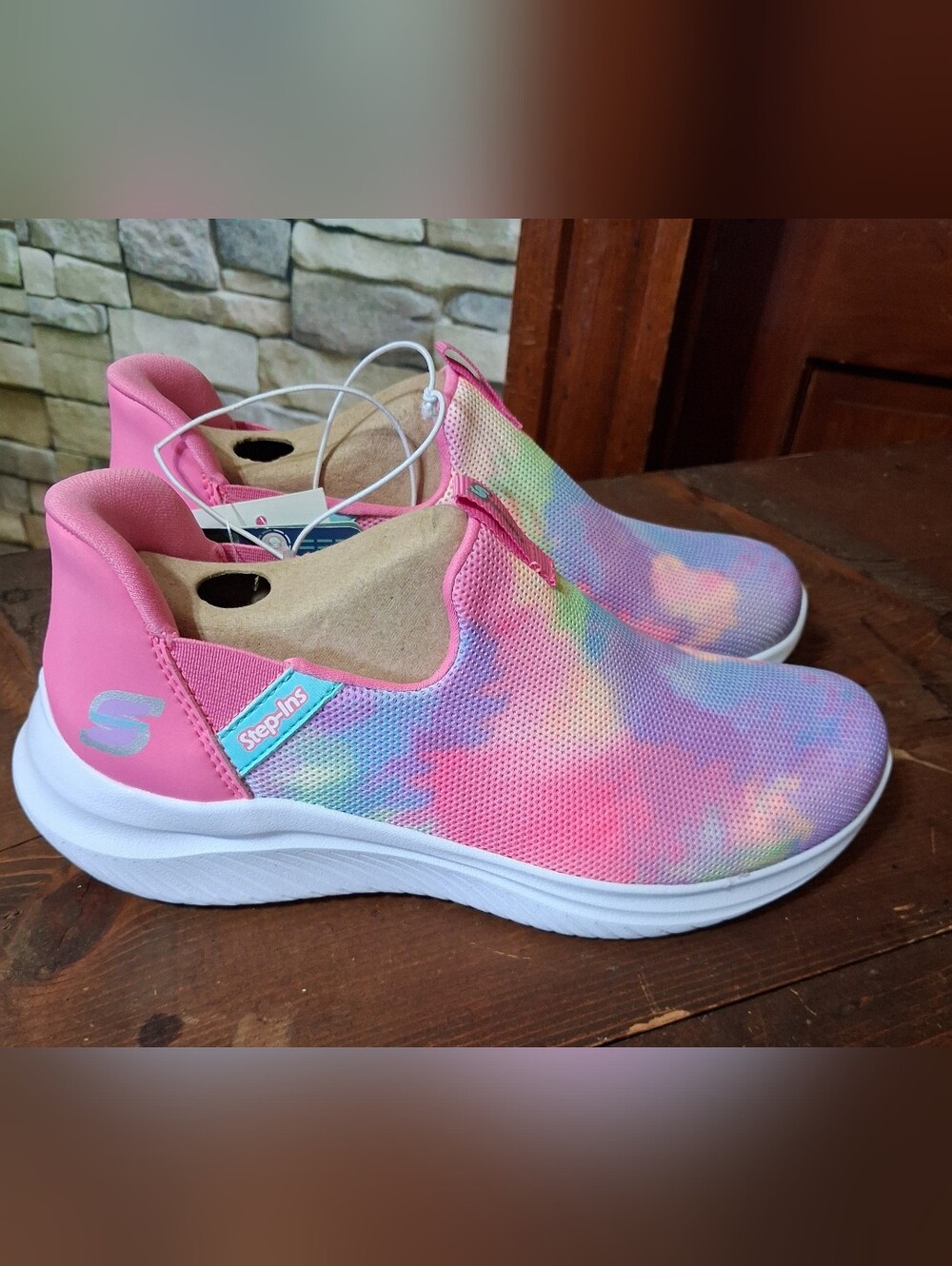 New Youth Juniors Skechers Step Ins Skechers Slip-On Sneakers Pink Multi Tie-Dye